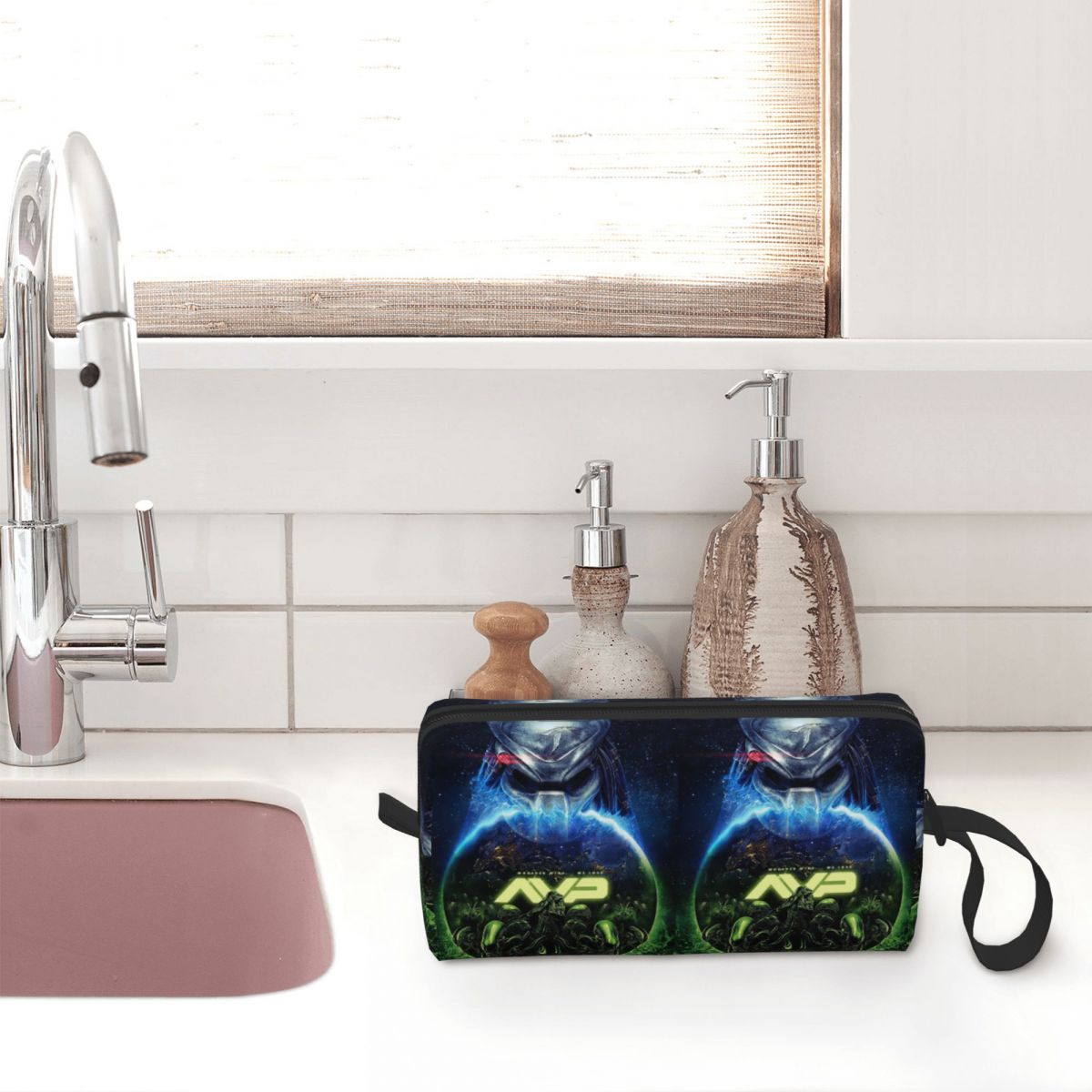 Trousse à crayons Alien Vs Pre - Office Supply Vs Stationery avis et prix